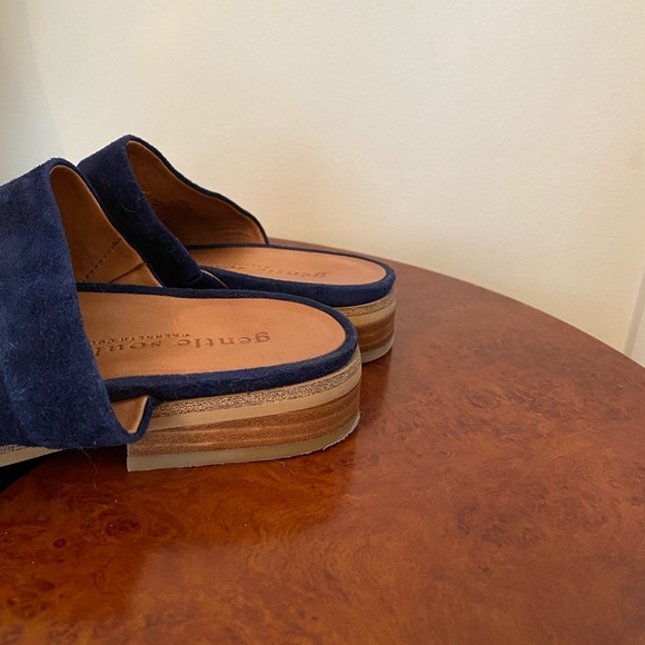 Gentle Souls Gayle Sandal - Picture 8 of 8